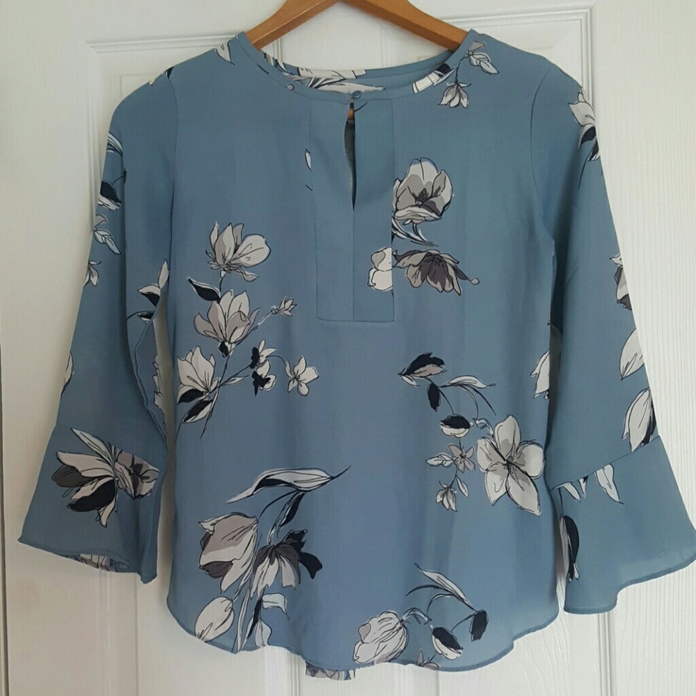 Loft womens blue gray floral bell sleeve blouse XS